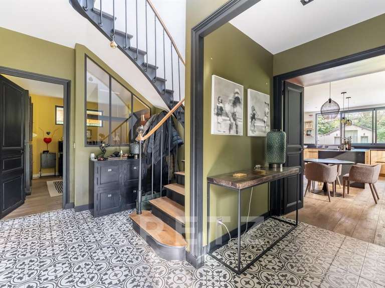 Maison Rueil-Malmaison - 5 chambres - 280m²