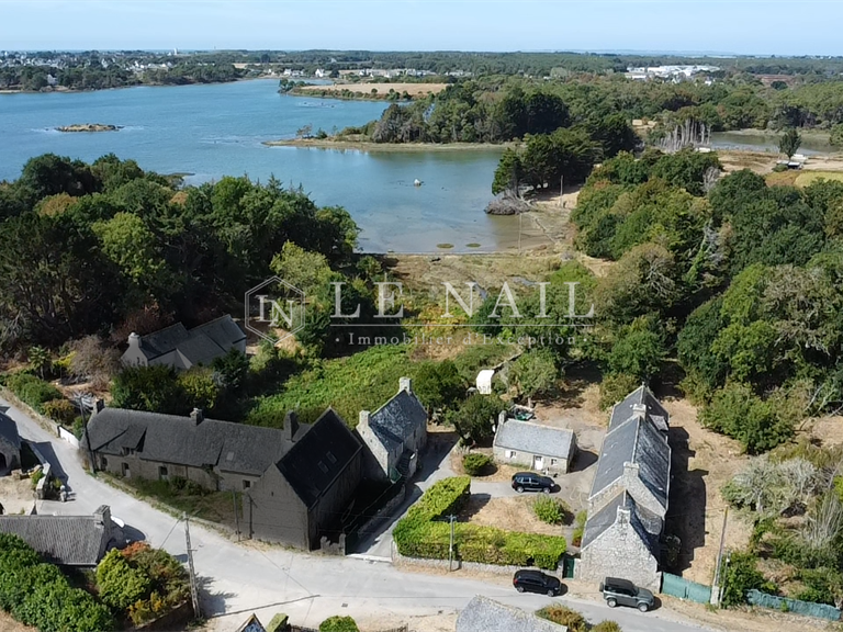 Maison Plouhinec - 3 chambres - 230m²