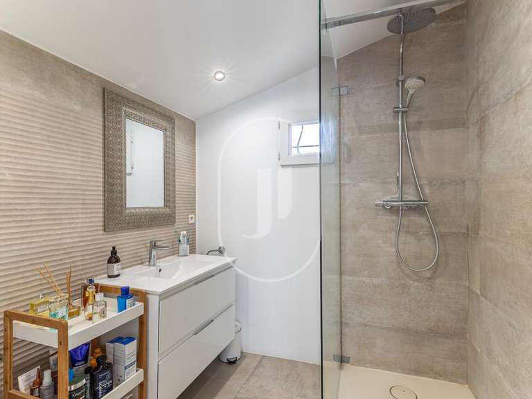 Villa Velleron - 4 bedrooms - 137m²
