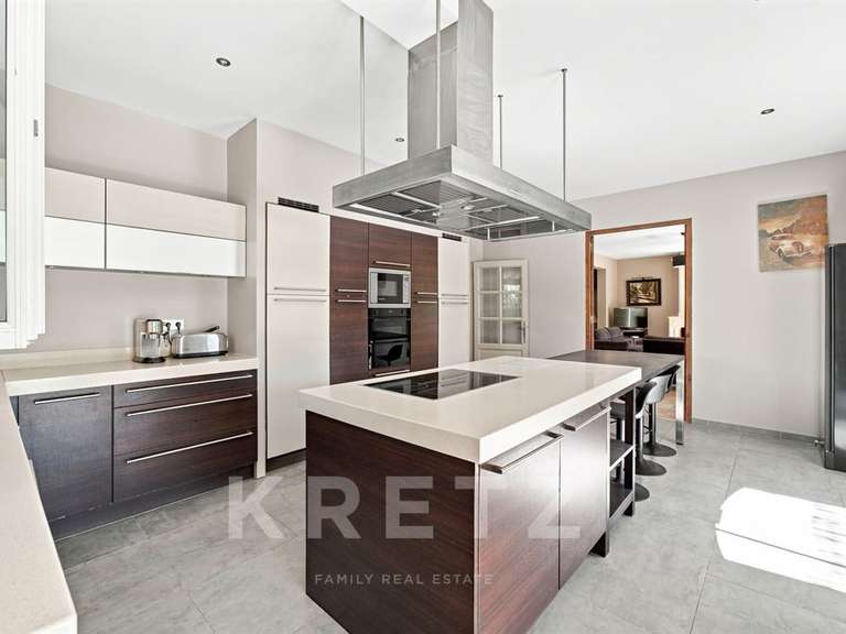 House Saint-Rémy-de-Provence - 7 bedrooms - 300m²