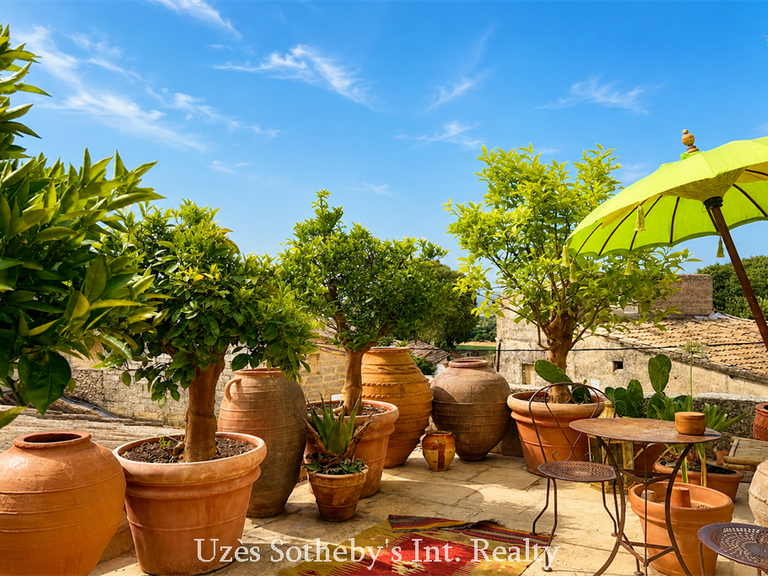 Maison Uzès - 2 chambres - 114m²