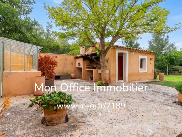 Maison Rognes - 5 chambres - 206m²