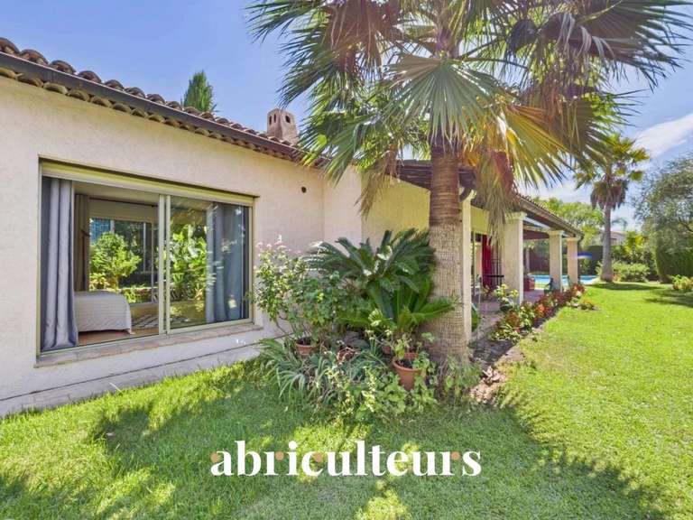 Maison La Colle-sur-Loup - 5 chambres - 275m²