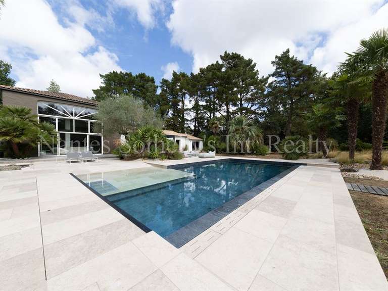 Maison Saint-Hilaire-de-Riez - 4 chambres - 264m²