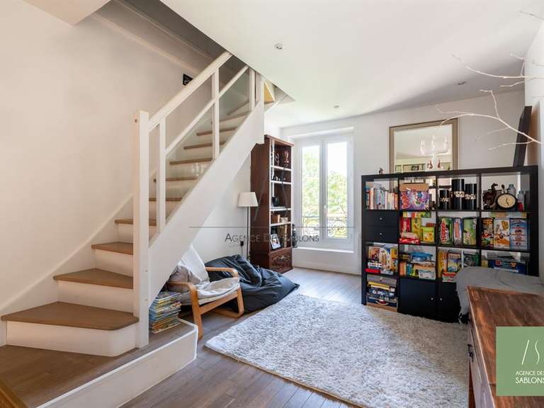Maison Croissy-sur-Seine - 5 chambres - 205m²