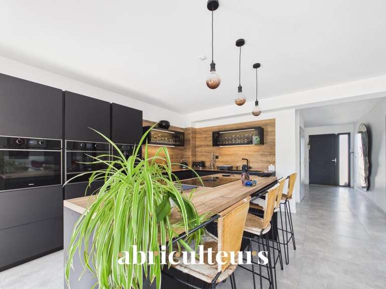 Maison Vaugrigneuse - 4 chambres - 202m²