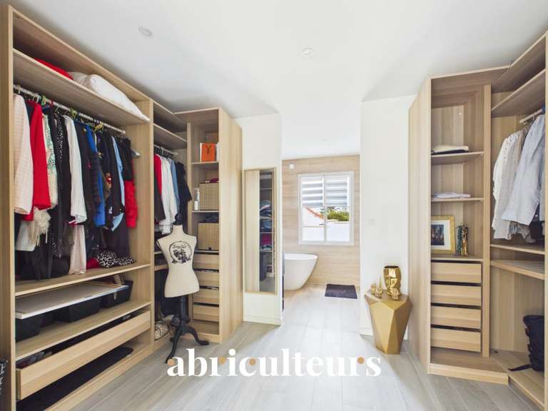 Maison Vaugrigneuse - 4 chambres - 202m²