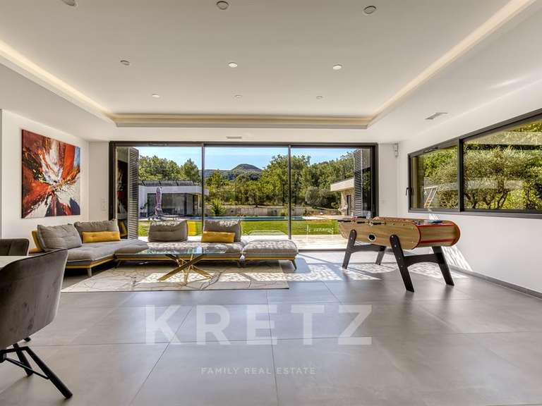 Maison Gréoux-les-Bains - 4 chambres - 300m²