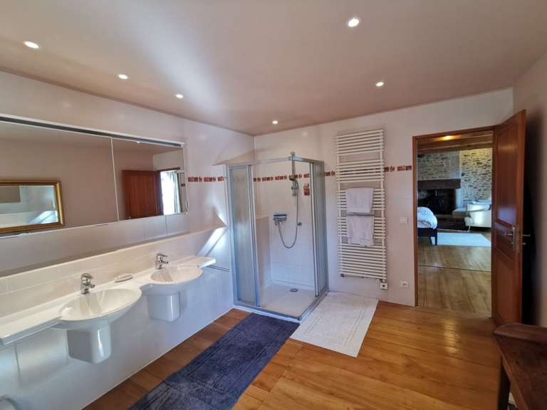 Propriété Figeac - 9 chambres - 590m²