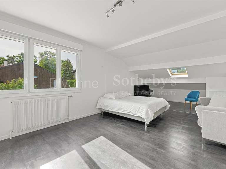 Maison Prévessin-Moëns - 5 chambres - 564m²