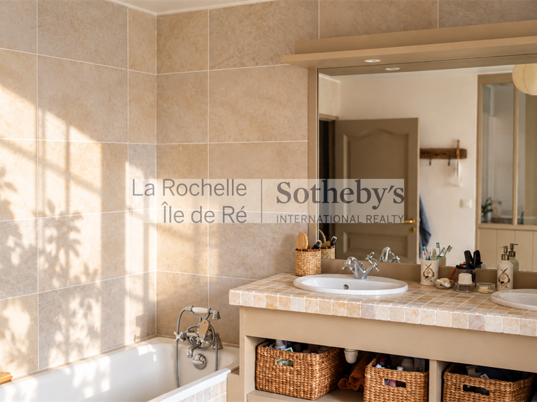 Maison Saint-Martin-de-Ré - 6 chambres - 253m²