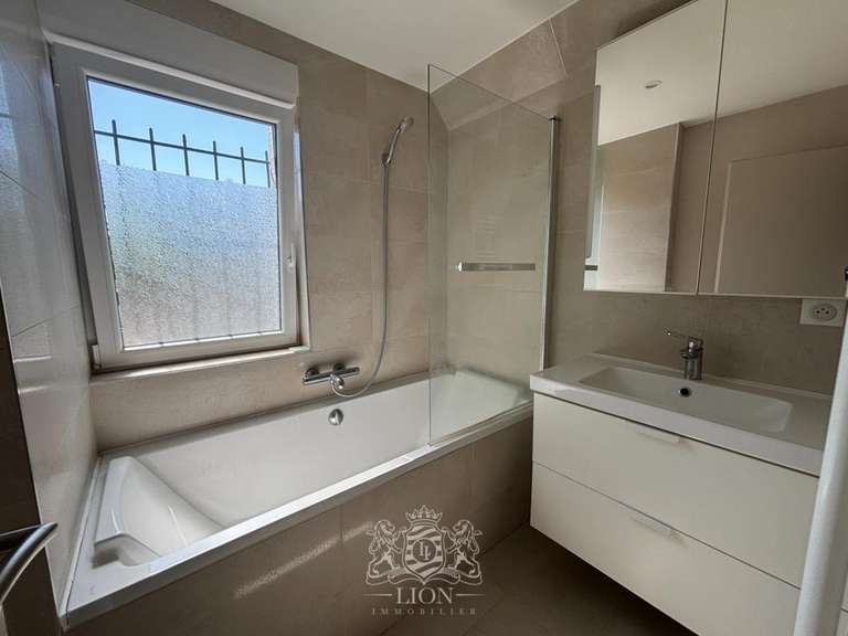 Maison Villeneuve-d'Ascq - 4 chambres - 117m²