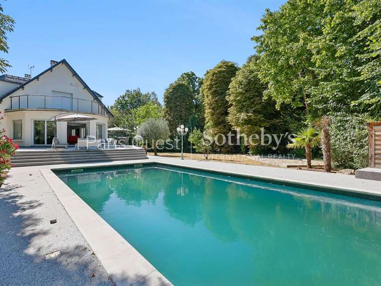 Maison Le Perreux-sur-Marne - 6 chambres - 471m²