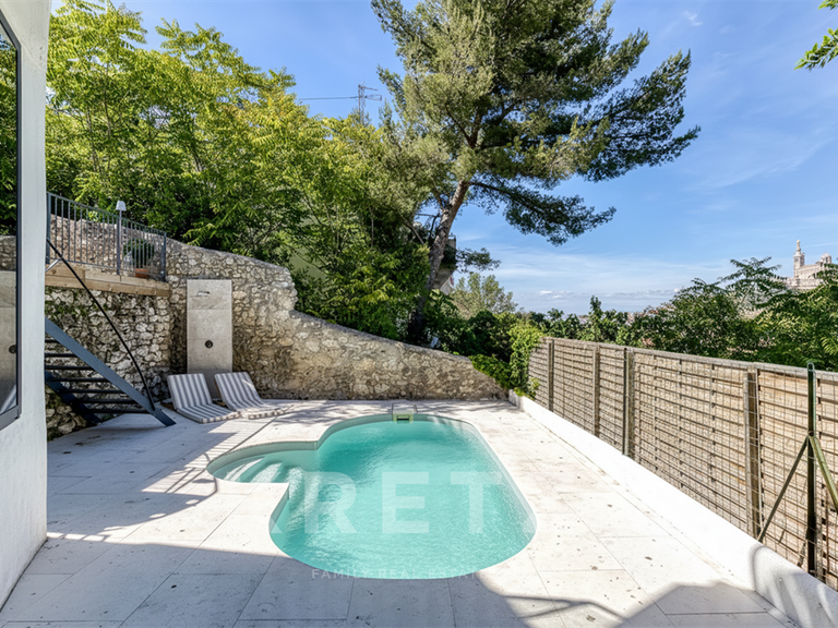 Maison Marseille 7e - 3 chambres - 110m²