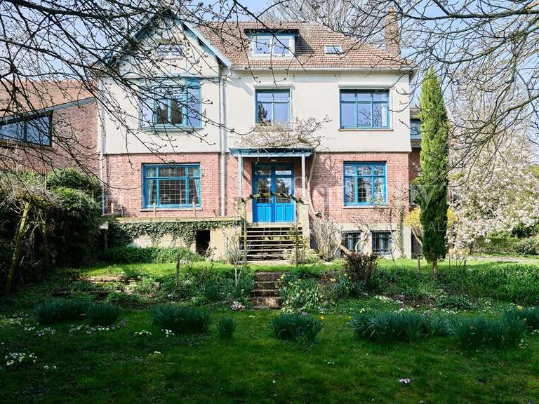 Maison Mons-en-Baroeul - 8 chambres - 285m²