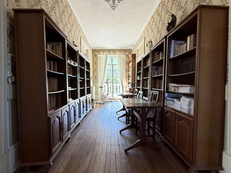 House Neuville-sur-Ain - 7 bedrooms
