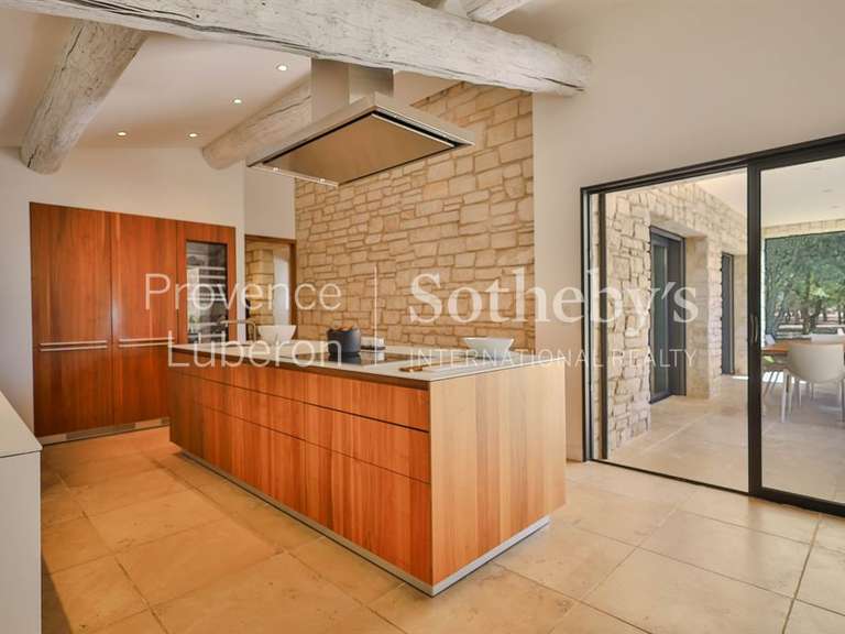 Maison Saint-Saturnin-lès-Apt - 295m²