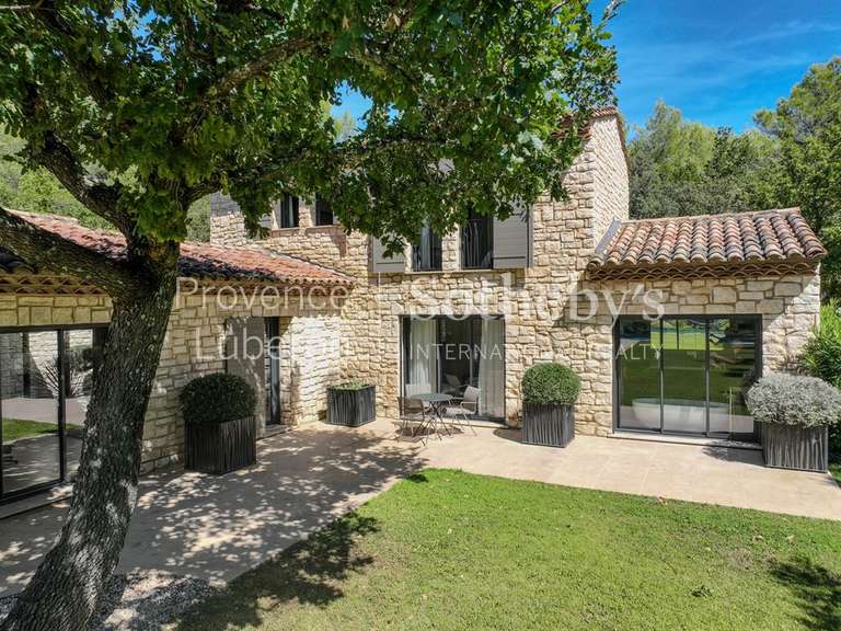 Maison Saint-Saturnin-lès-Apt - 295m²