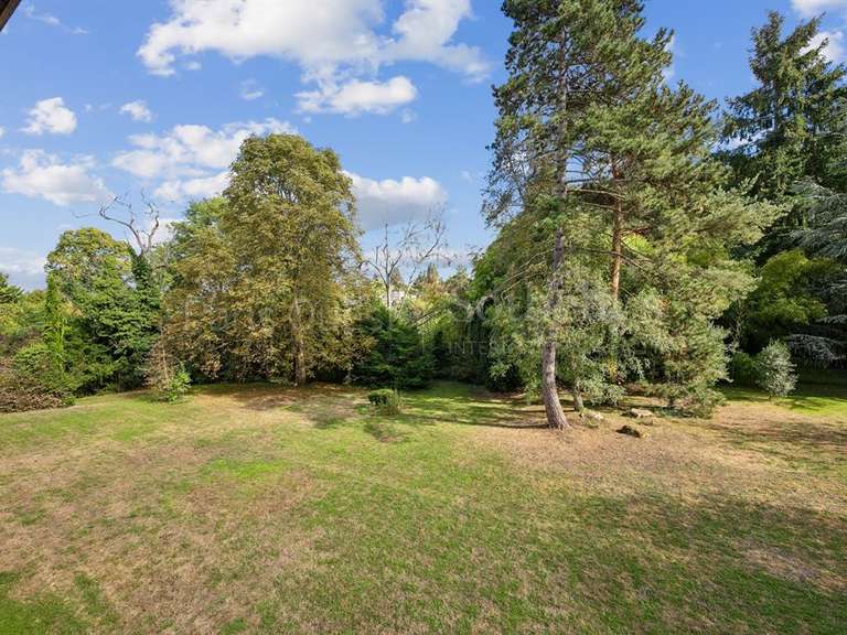 Propriété Rueil-Malmaison - 11 chambres - 985m²