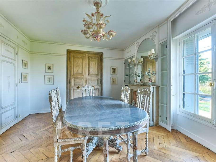Maison Buzenval