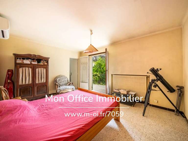 Maison Éguilles - 6 chambres - 212m²