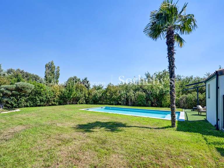 Maison Bouc-Bel-Air - 5 chambres - 250m²
