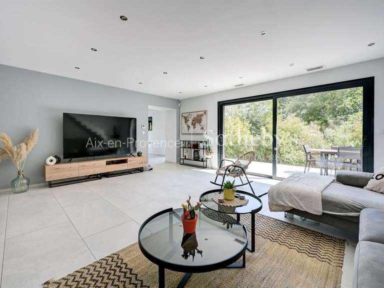 Maison Bouc-Bel-Air - 5 chambres - 250m²