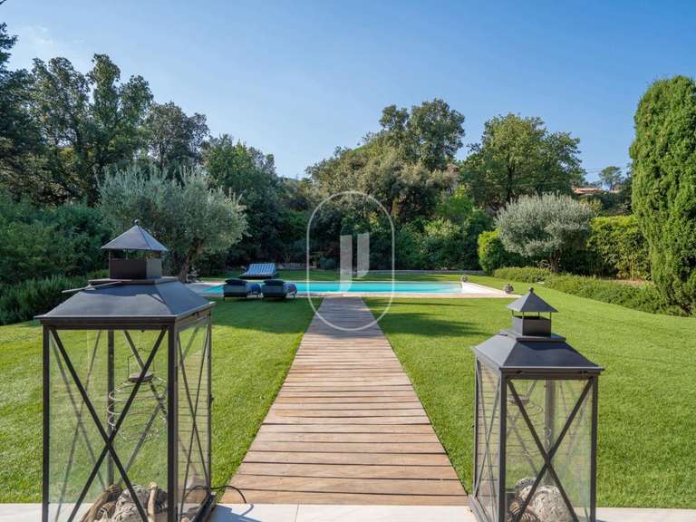 Villa Plan-de-la-Tour - 6 bedrooms - 283m²
