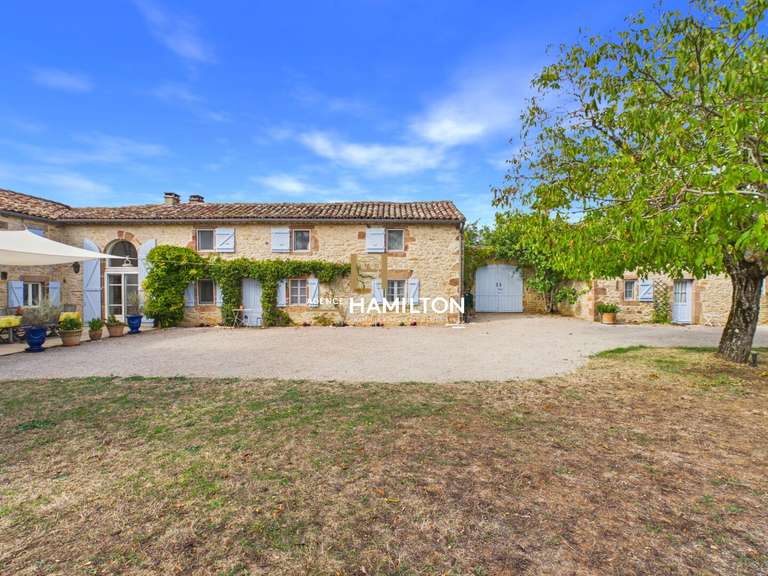 Maison Cordes-sur-Ciel - 7 chambres - 360m²