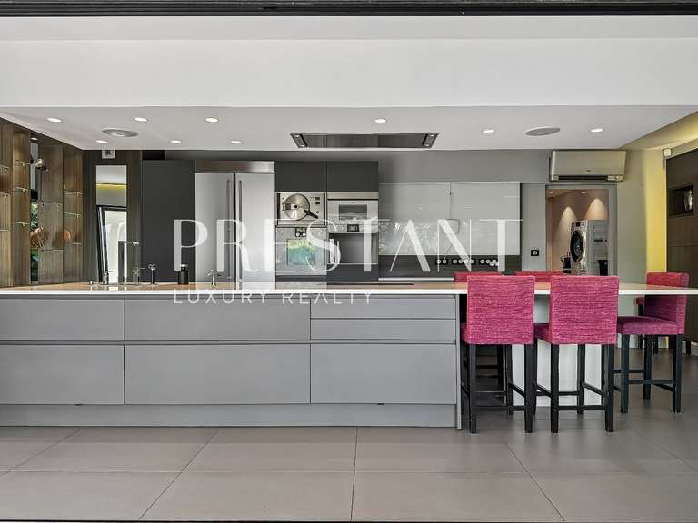 Maison Anglet - 4 chambres - 300m²