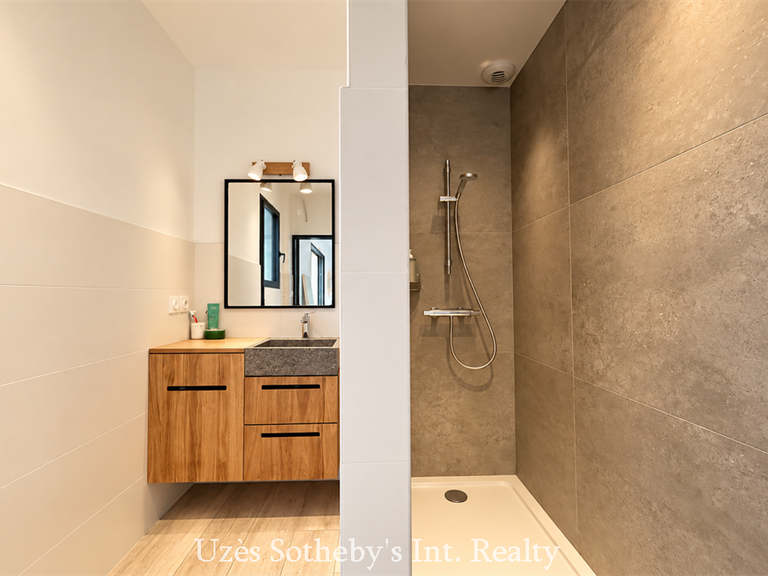 Maison Uzès - 4 chambres - 305m²