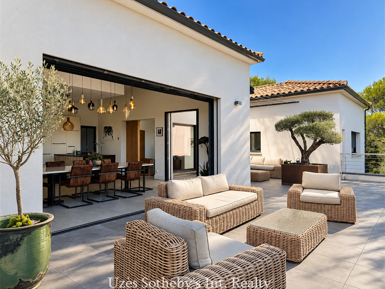 Maison Uzès - 4 chambres - 305m²