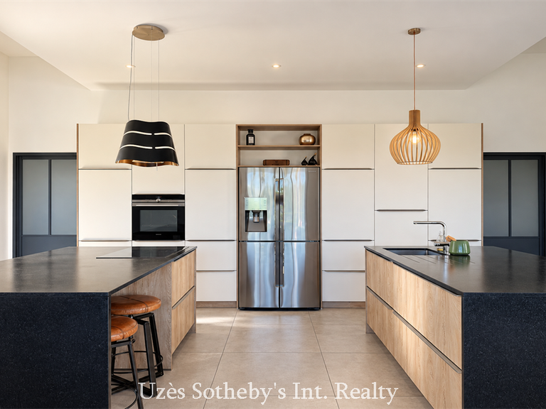 Maison Uzès - 4 chambres - 305m²