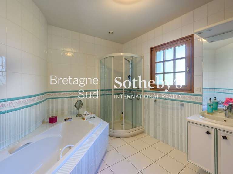 Propriété Saint-Marc-sur-Mer - 4 chambres - 208m²