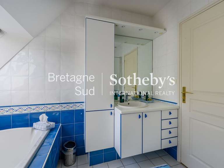 Propriété Saint-Marc-sur-Mer - 4 chambres - 208m²