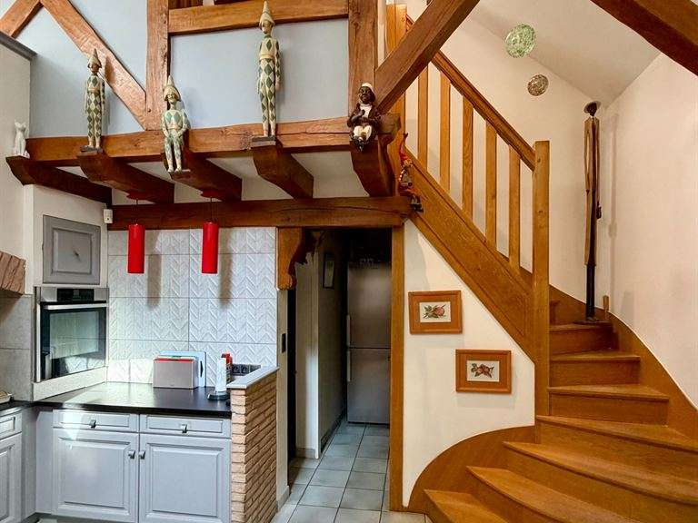 House Freneuse - 3 bedrooms - 231m²