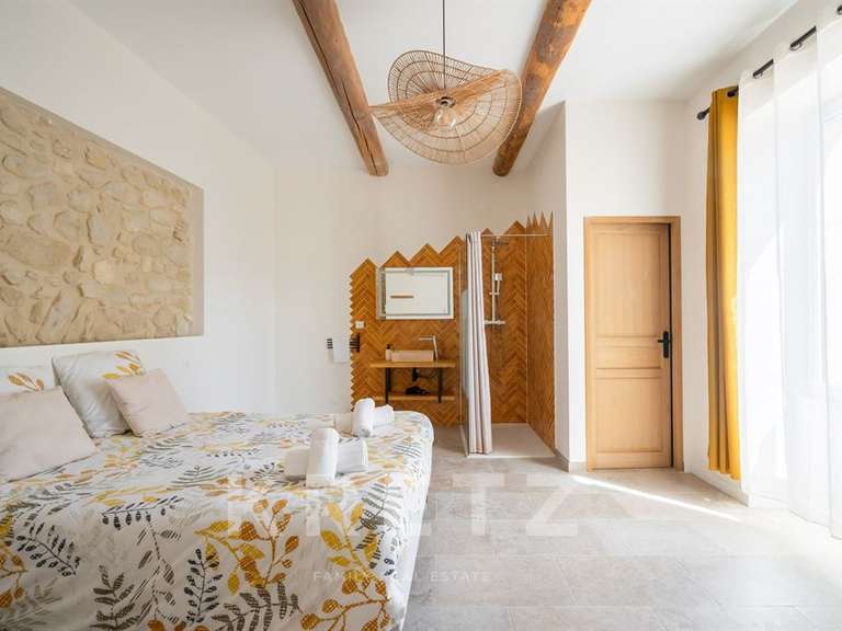 Maison Bonnieux - 17 chambres - 832m²