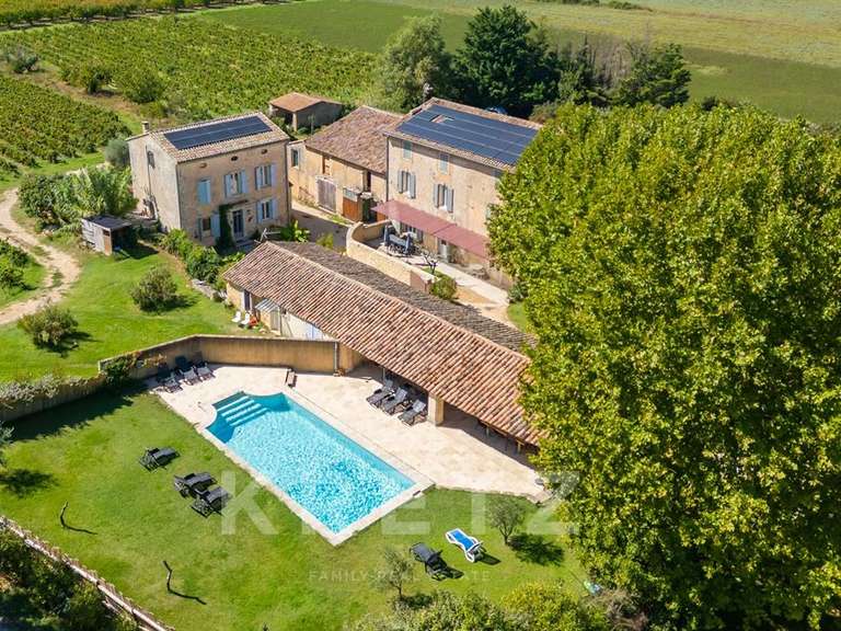 Maison Bonnieux - 17 chambres - 832m²