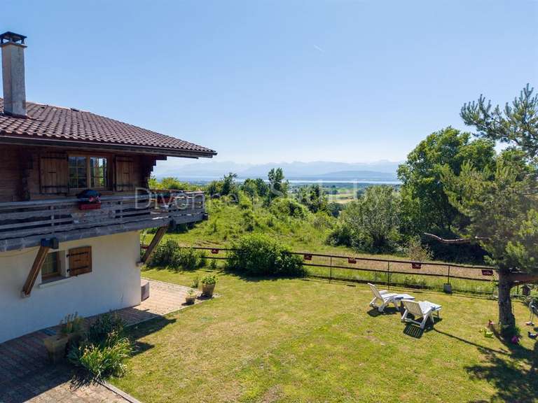 Maison Divonne-les-Bains - 2 chambres - 152m²