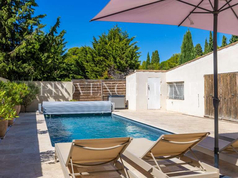 Propriété L'Isle-sur-la-Sorgue - 3 chambres - 137m²
