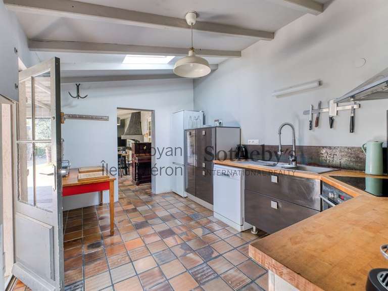 Maison Saint-Denis-d'Oléron - 5 chambres - 152m²