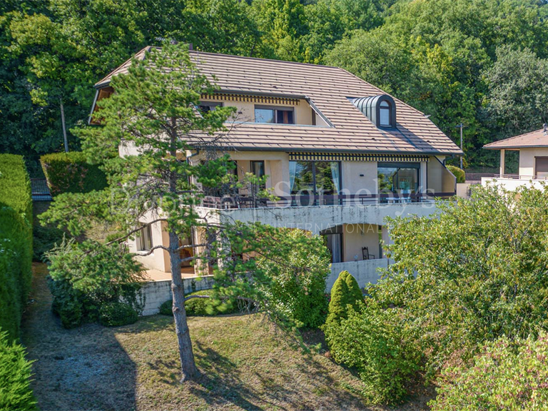 Maison Divonne-les-Bains - 5 chambres - 320m²