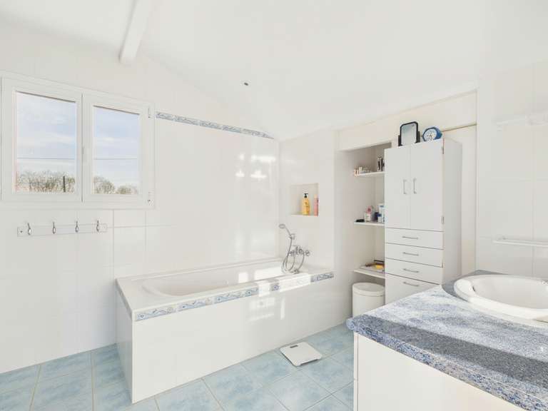 Maison Briscous - 4 chambres - 145m²