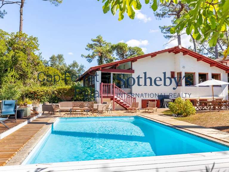 House Pyla-sur-mer - 5 bedrooms - 225m²