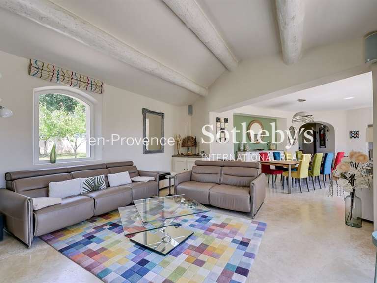 Maison Éguilles - 5 chambres - 230m²