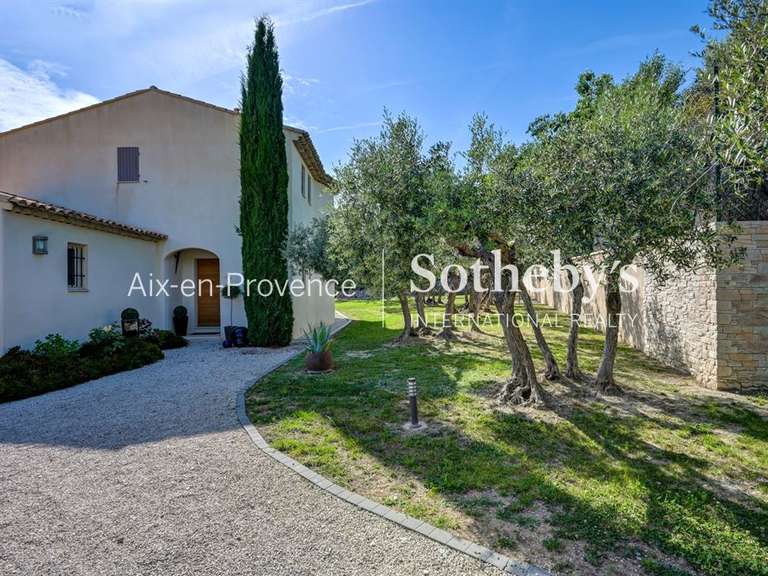 Maison Éguilles - 5 chambres - 230m²