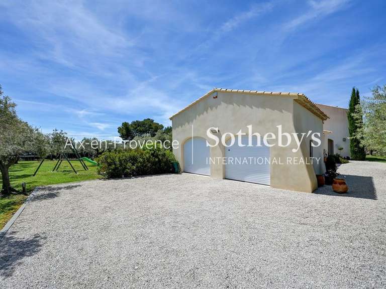 Maison Éguilles - 5 chambres - 230m²