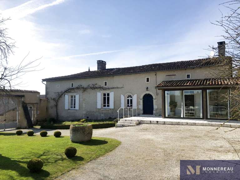 Maison Brie-sous-Barbezieux - 3 chambres