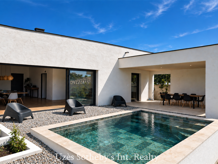 Maison Vers-Pont-du-Gard - 6 chambres - 275m²