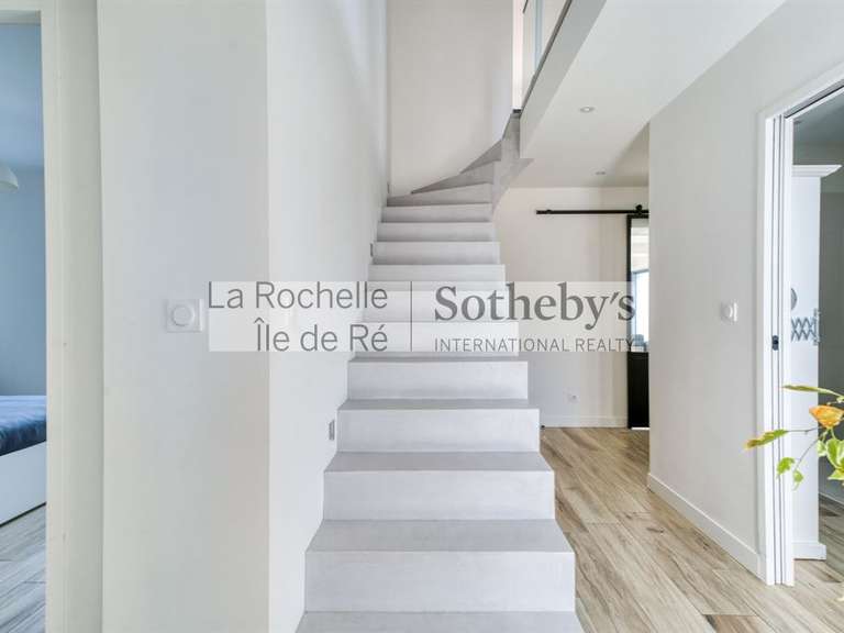 Maison Croix-Chapeau - 4 chambres - 202m²